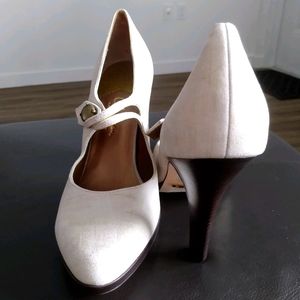 COPY - Cole Haan Heels size 9.5